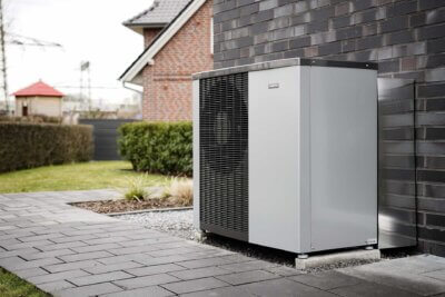 Een warmtepomp verwarmt je woning en zorgt voor warm water.
